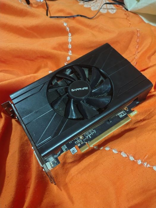 Vând pc gaming urgent