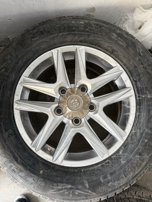 Шины с дисками на Lexus, Triangle