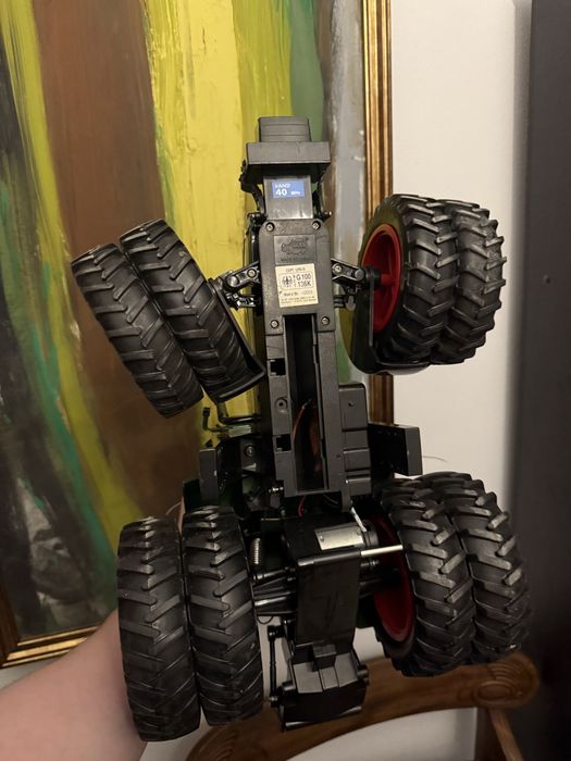 Macheta jucarie Tractor Fendt  masina