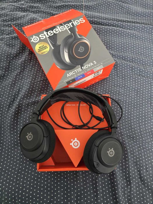 Casti Gaming SteelSeries Arctis Nova 3