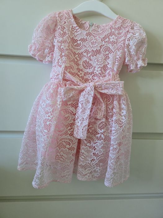 Рокли за момиченце размер 9-12 месеца