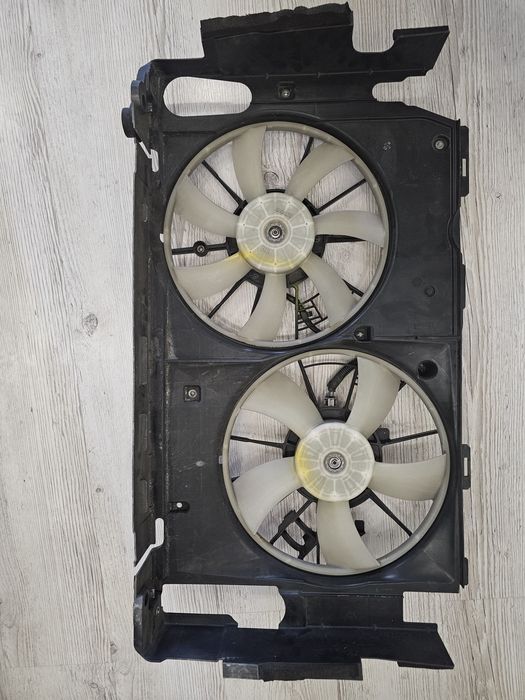 Вентиляторы радиатора на Estima / Previa 50 кузов