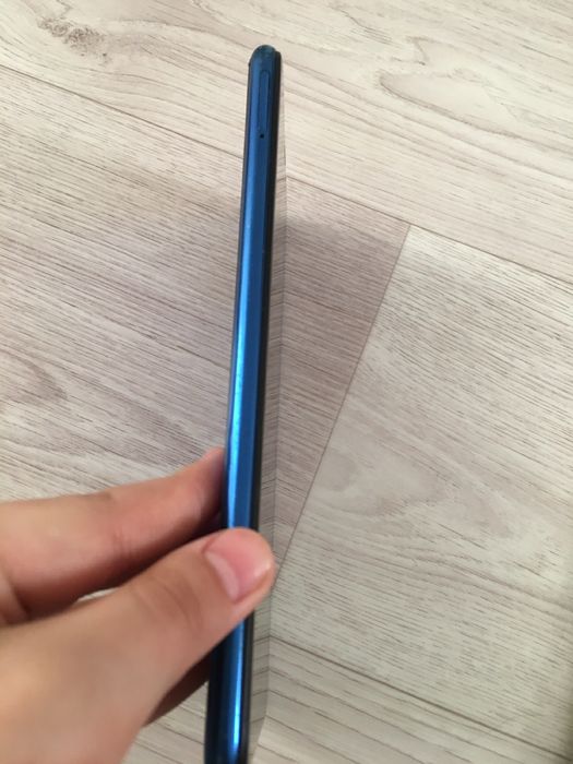 Срочно продаю Тел SAMSUNG A 7