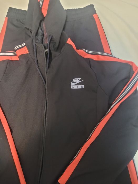 Vând trening dama Adidas