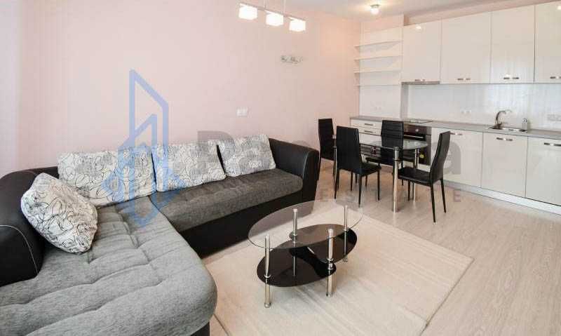 Дава се под наем Двустаен апартамент в София, Център - 50 кв.м за 486 € - Снимка #1