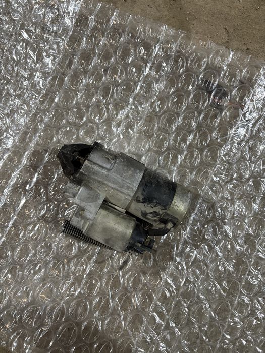 Renault Clio 1.5dci 2002 година 5 скорости ръчка Стартер