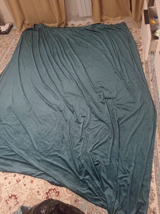 Продам шторы из велюра.