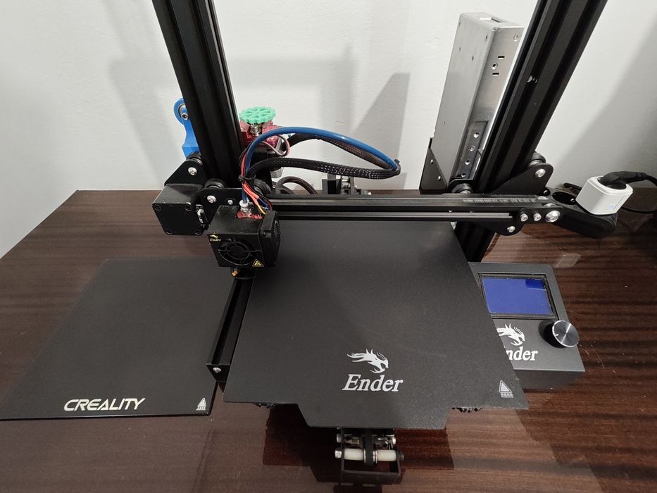 Imprimanta 3D Creality Ender 3 Pro