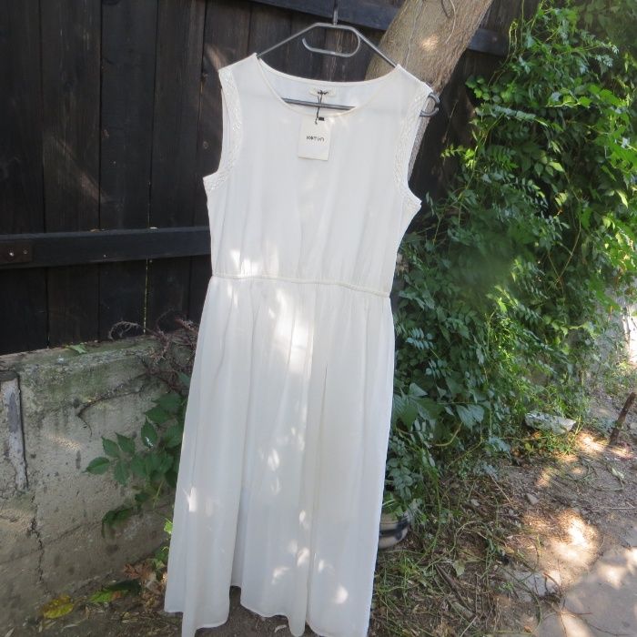 Rochie lunga Koton masura 40 / M culoare alb