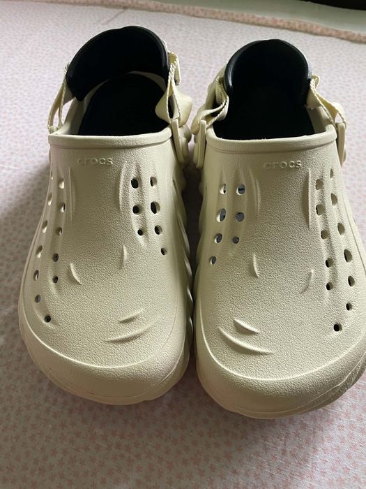 De vânzare crocs