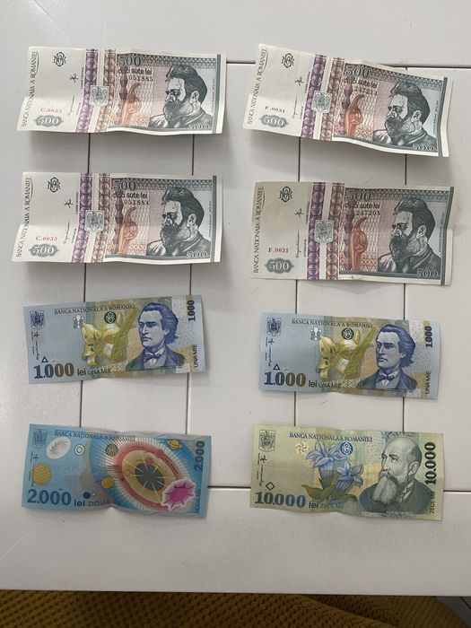 Vand bancnote si monede vechi pentru colectionari