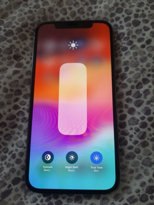 Продам iPhone 11.