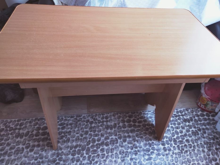 Стол б/у кухонный