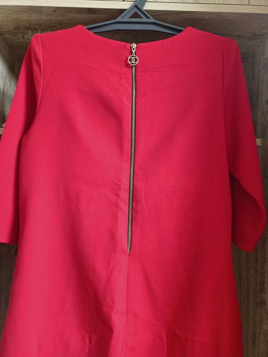 Продам красное платье