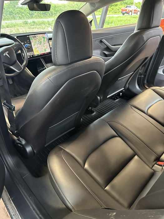 Tesla model 3 long range