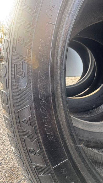 Продается шины 225/45/17