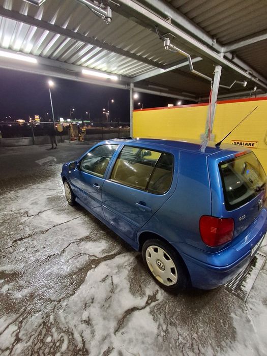 Vând  Polo  650 eur