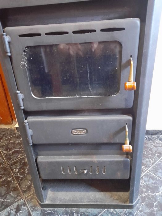 Продавам печка Prity