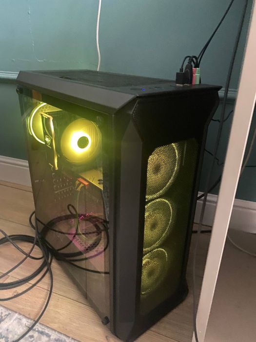 Продам игровой компьютер. Пк