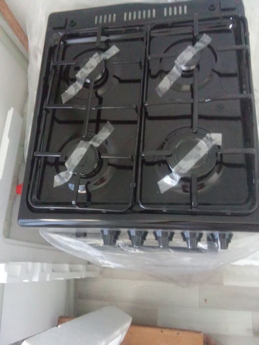 Газовая плита продам