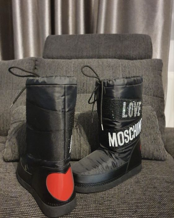 Cizme ugg moschino
