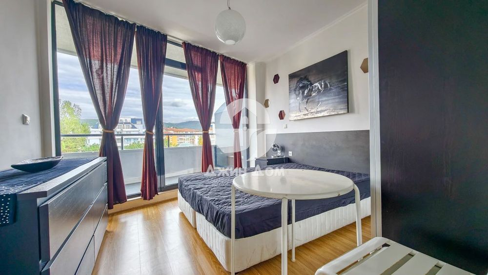 Продава се Двустаен апартамент в к.к. Слънчев бряг - 63 кв.м за 866 €/кв.м - Снимка #4