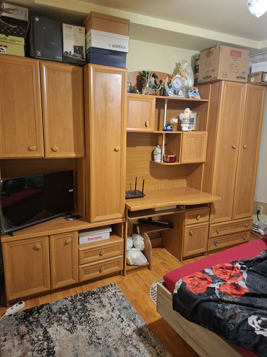 Vand mobila de vanzare