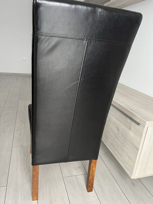 Masa 4 persoane + 4 scaune incluse