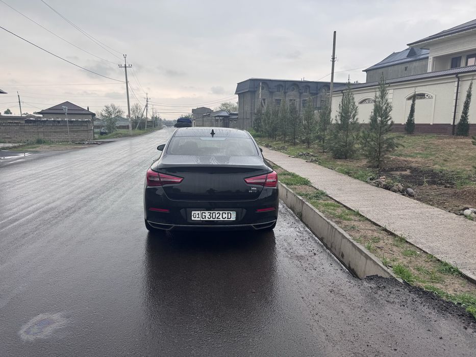 Hongqi h5 faqat kapot kraska bogan qogan joyi 100% toza 38 ming yurgan
