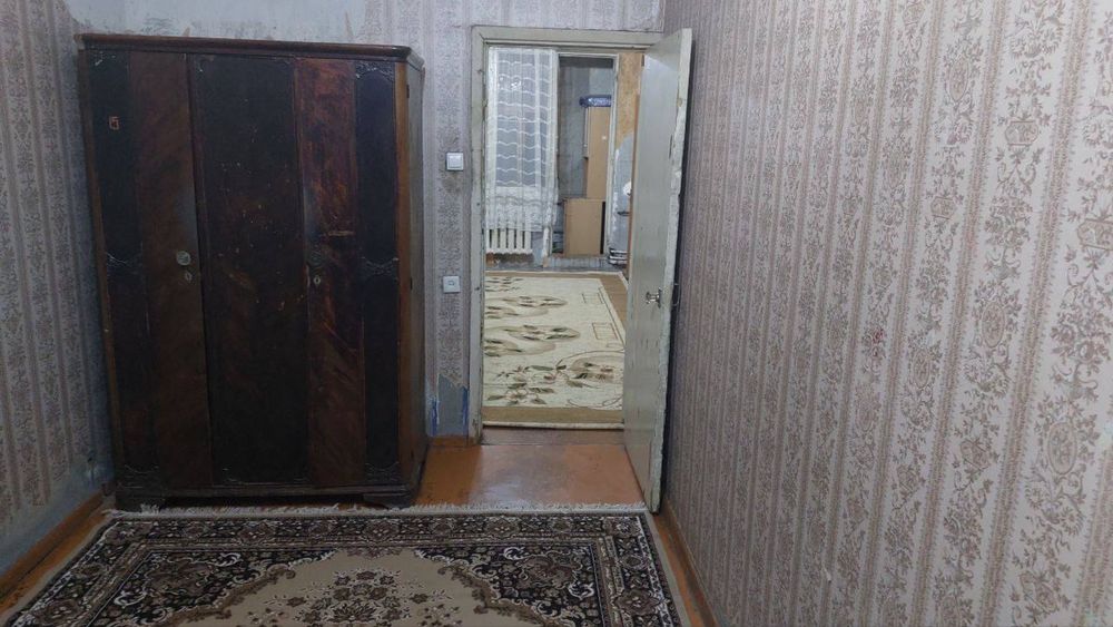 Ялангач массив продаётся квартира 2/4/4