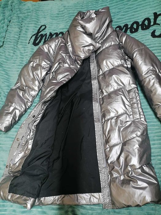 Продам женскую куртку