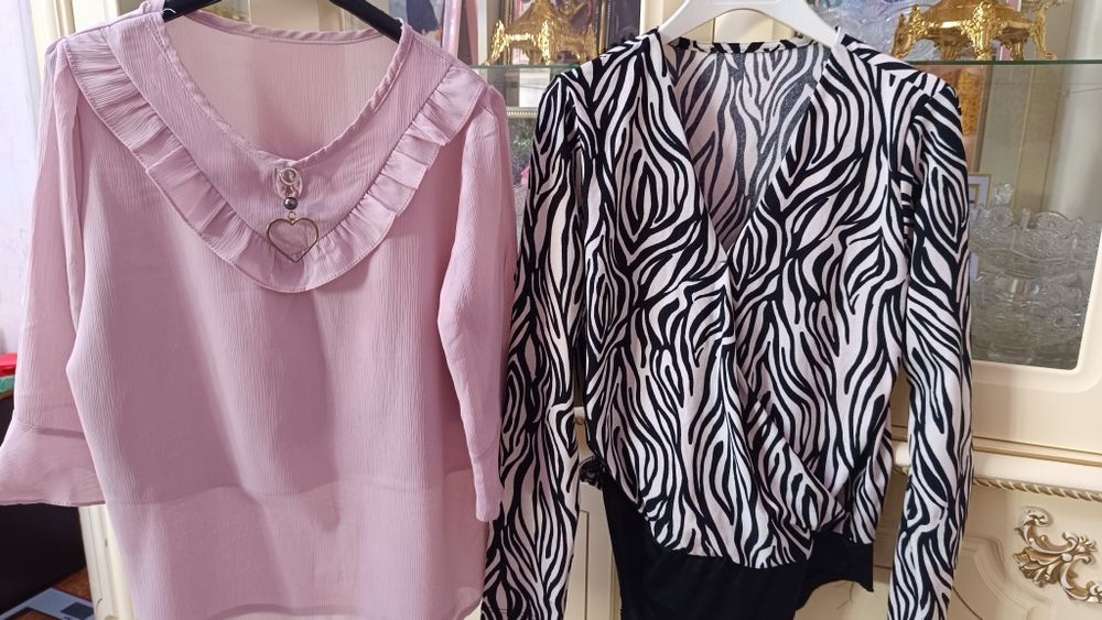 Женскую одежду продам