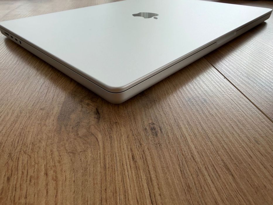 MacBook Pro 16" M4 MAX 16-CPU, 40-GPU, 128GB RAM, 2TB SSD, В ГАРАНЦИЯ — миниатюра 5