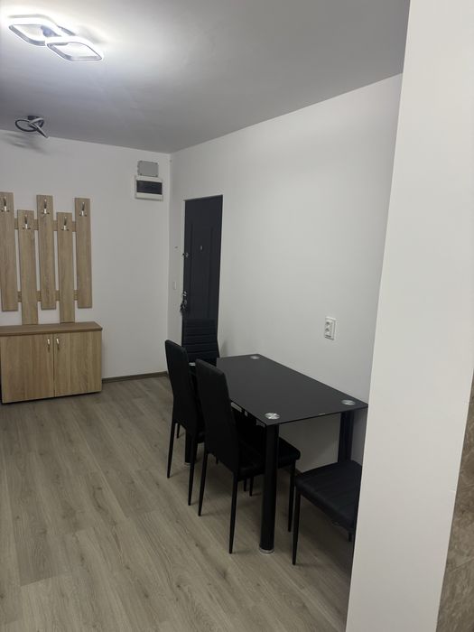 Apartament cu 3 camere