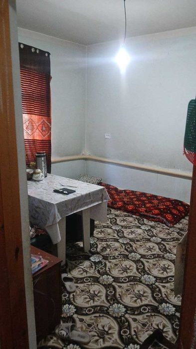 Оруджев мактаб йонида 2 хонали квартира сотилади