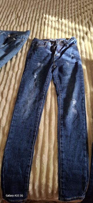 Blugi noi elastici si pantaloni imblaniti