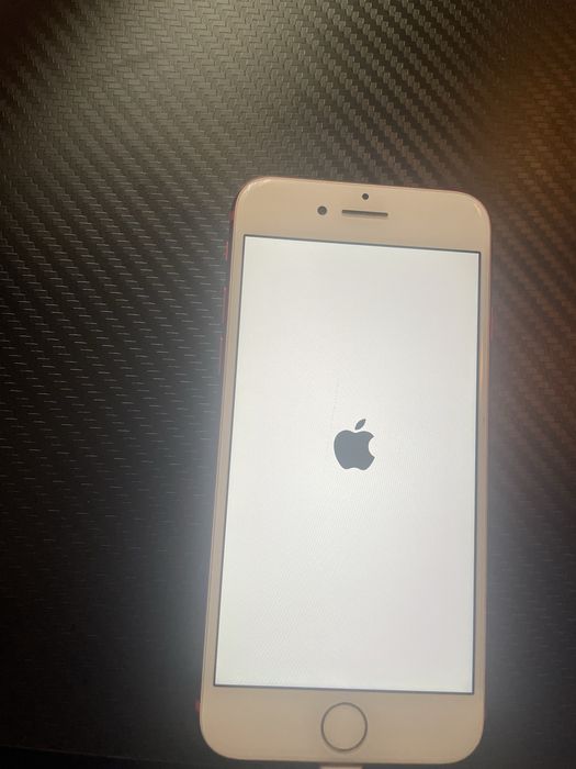 Продам Iphone 7