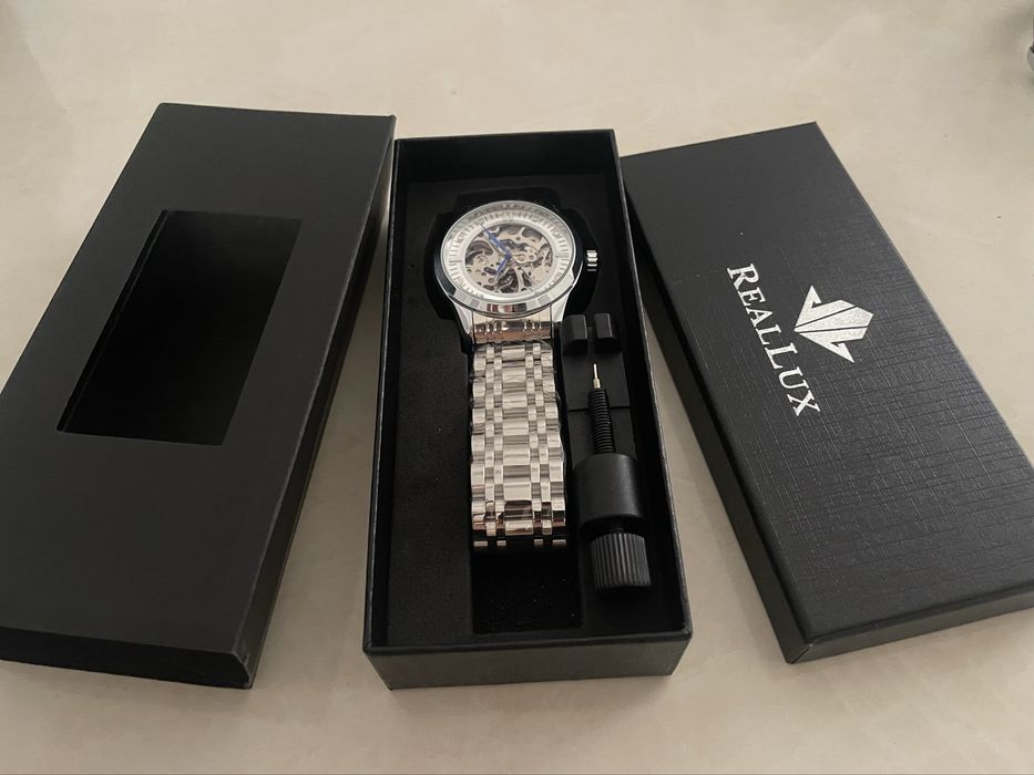 Наручные часы ( механические )