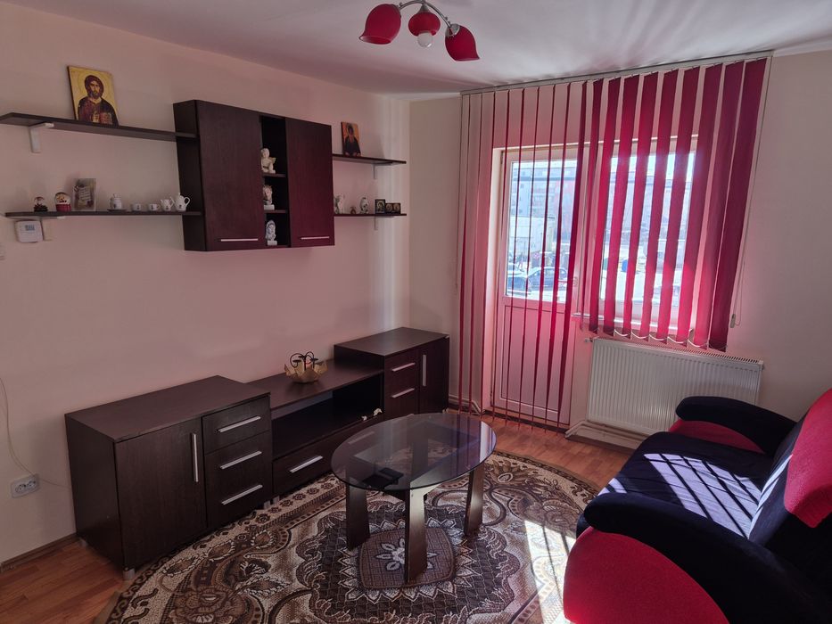 Apartament 2 camere cu balcon