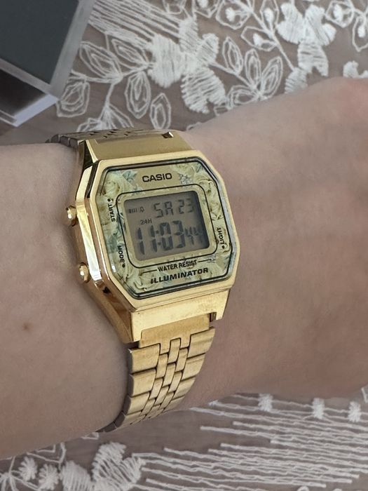 Кварцевые часы Casio