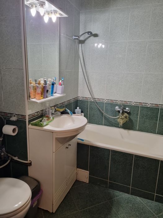Vand 2 camere zona Gării
