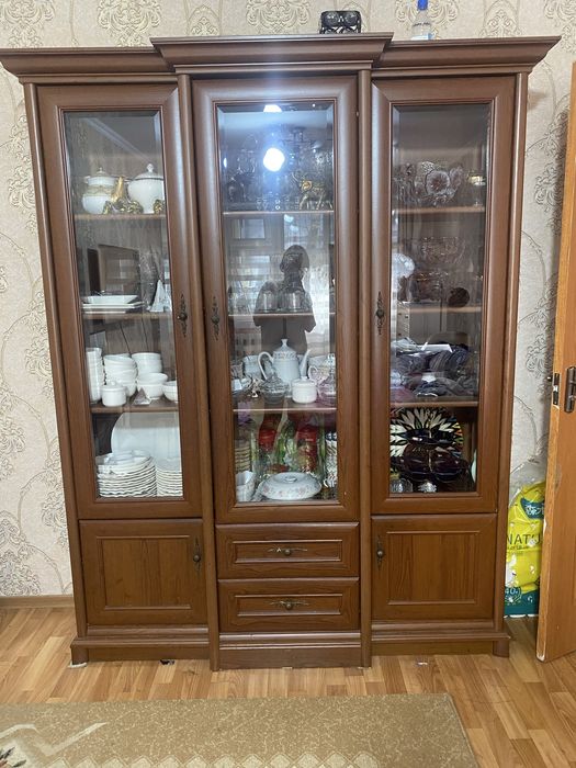 Сервант в гостиную