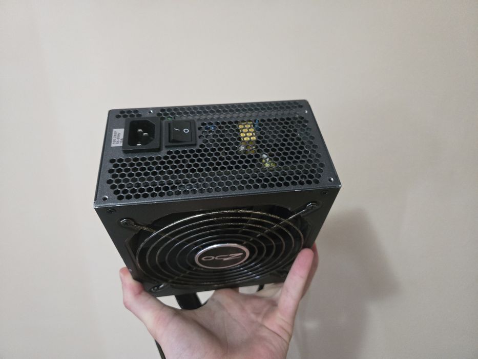 Sursa semi modulara 700w