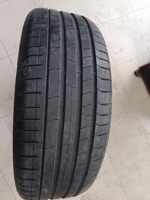 225/40R20 pirelli p zero