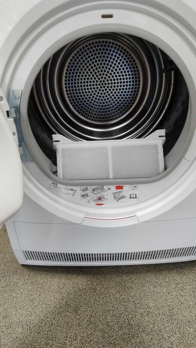A+++ Сушилня с термопомпа AEG-АЕГ 8 кг Direct Drive SensiDry ProSense