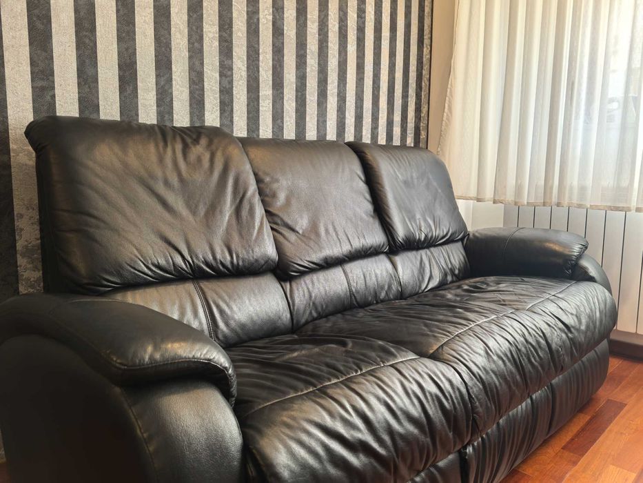 Canapea din piele naturala