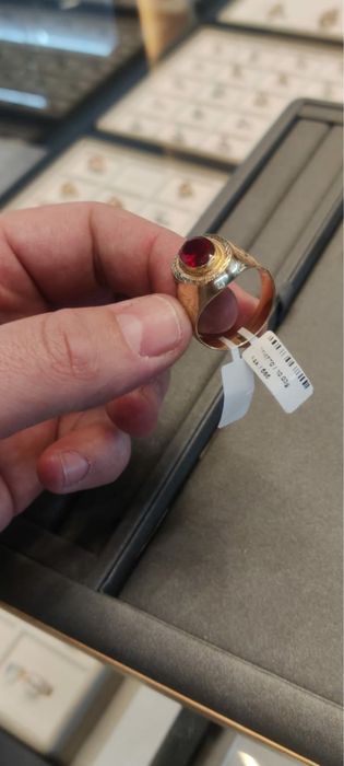 Ghiul aur 10 g marimea 22,2 piatra rubin si aur