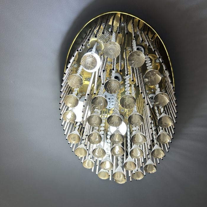 Продам люстры недорого