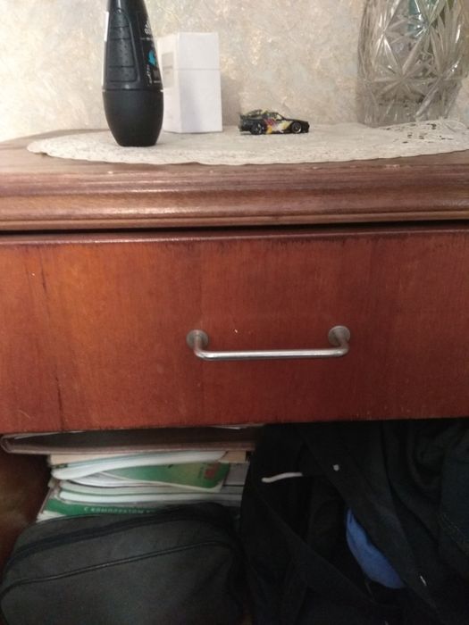 Продам прикроватные тумбачки