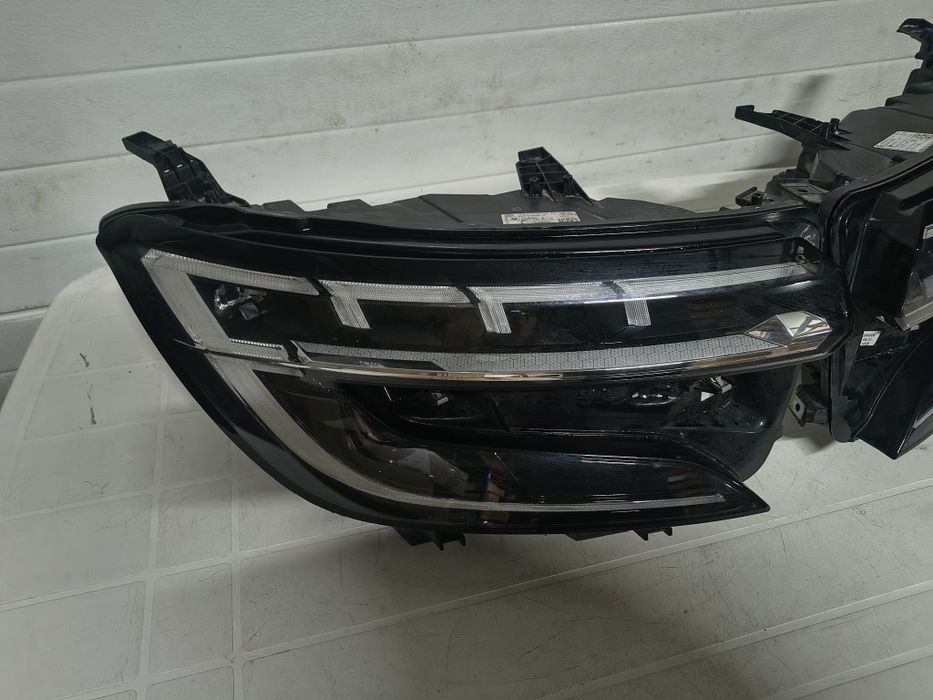 Far dreapta și stânga Renault austral sau Espace 6 cod 260103381R, 260606388R